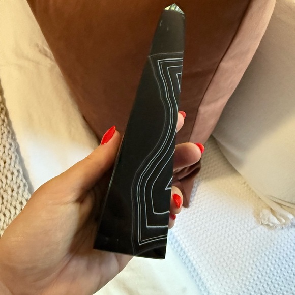 Black and White Agate Obelisk - Picture 4 of 5